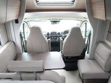 Burstner B66 IT 690 G  Motorhome8