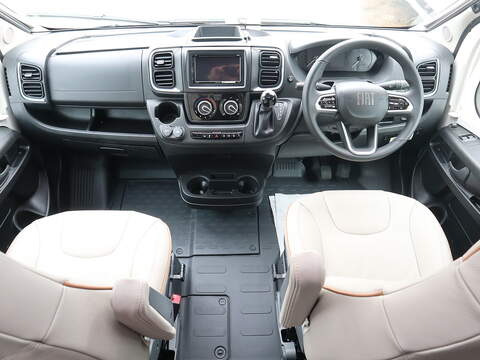 Burstner B66 IT 690 G Motorhome - N2133
