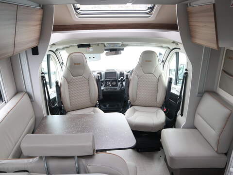 Burstner B66 IT 690 G Motorhome - N2133