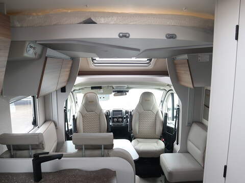 Burstner B66 IT 690 G Motorhome - N2133