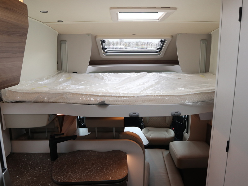 Burstner B66 IT 690 G  Motorhome - Large 28