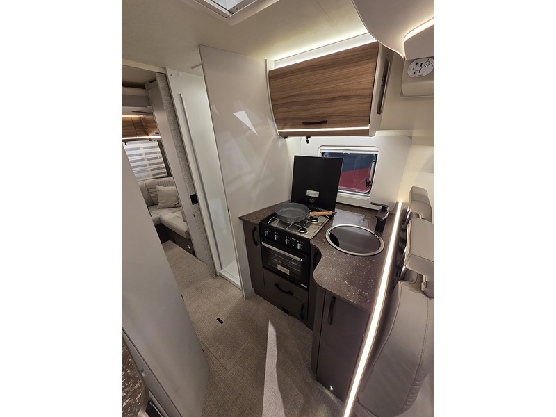 Burstner B66 IT 744 2026 Motorhome - Large 6