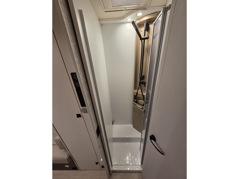 Burstner B66 IT 744 2026 Motorhome - Large 10