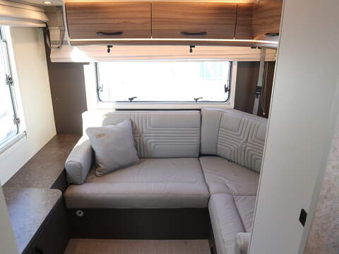 Burstner B66 IT 744 Motorhome - N2134
