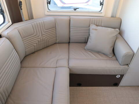 Burstner B66 IT 744 Motorhome - N2134