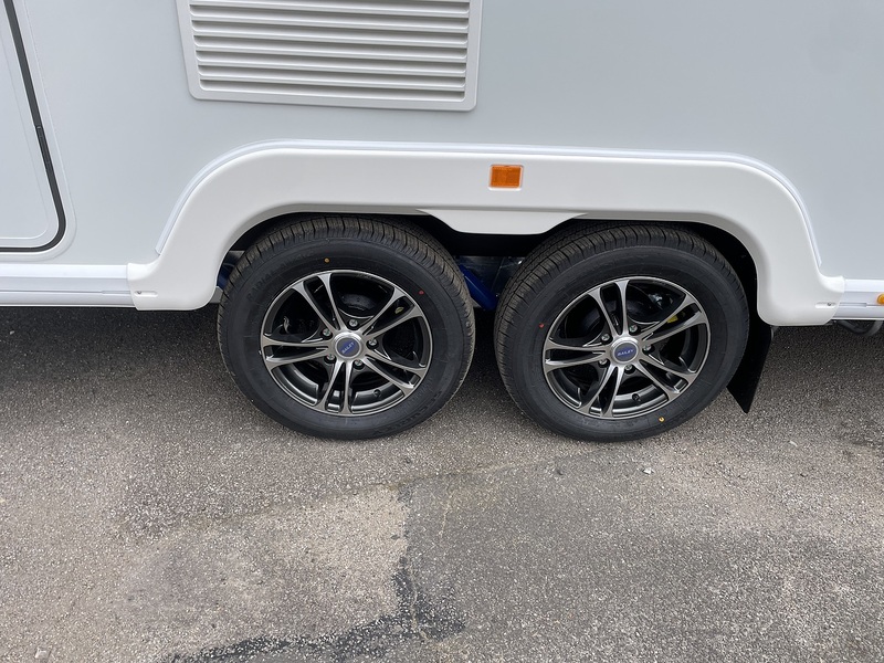 Bailey Alicanto Grande Deluxe Alvor 2026 Caravan - Large 25