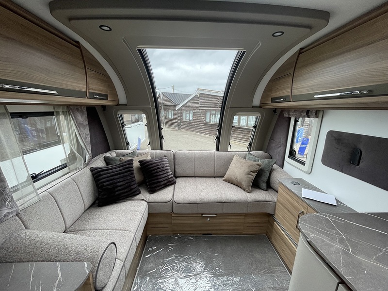 Bailey Alicanto Grande Deluxe Alvor 2026 Caravan - Large 3