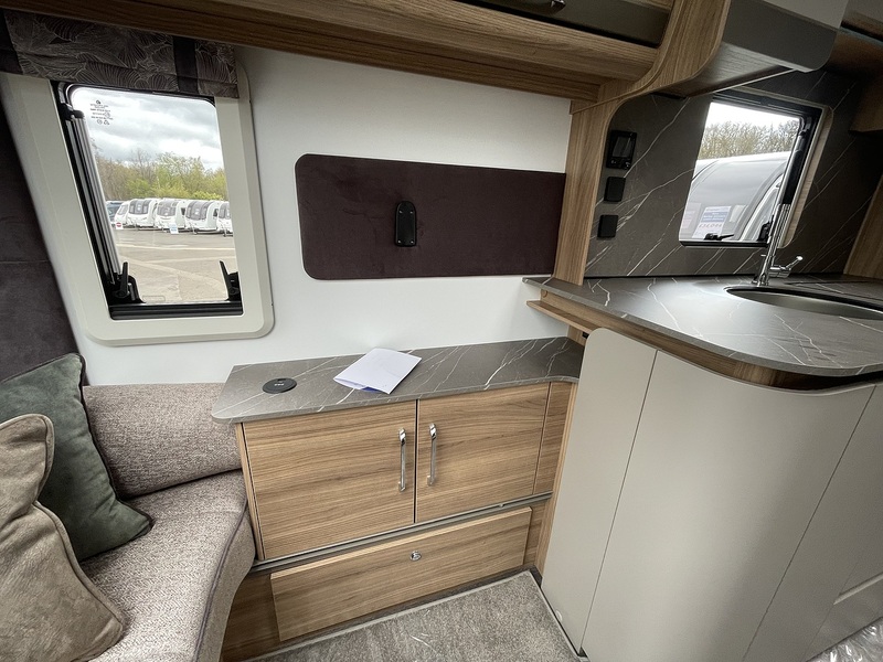 Bailey Alicanto Grande Deluxe Alvor 2026 Caravan - Large 5