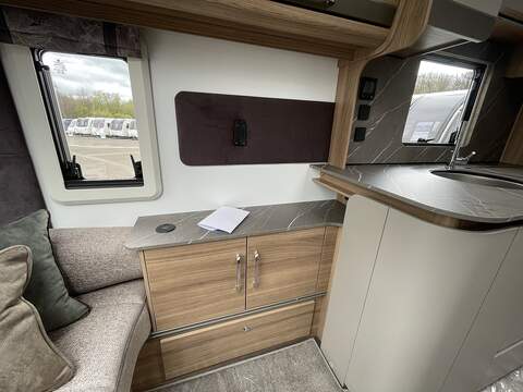 Bailey Alicanto Grande Deluxe Alvor Caravan - N2137