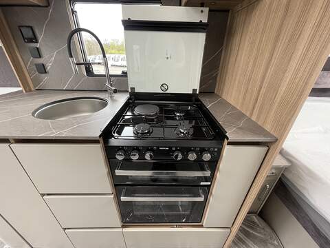 Bailey Alicanto Grande Deluxe Alvor Caravan - N2137