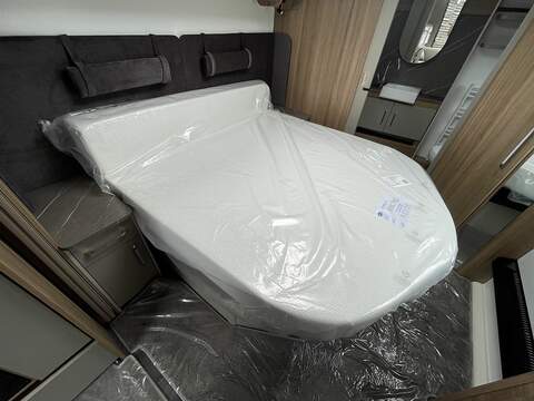 Bailey Alicanto Grande Deluxe Alvor Caravan - N2137