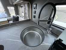 Bailey Alicanto Grande Deluxe Evora 2026 Caravan8