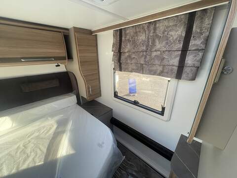 Bailey Alicanto Grande Deluxe Porto Caravan - N2140