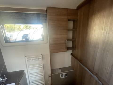Bailey Alicanto Grande Deluxe Porto Caravan - N2140