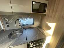 Bailey Alicanto Grande Deluxe Porto 2026 Caravan5