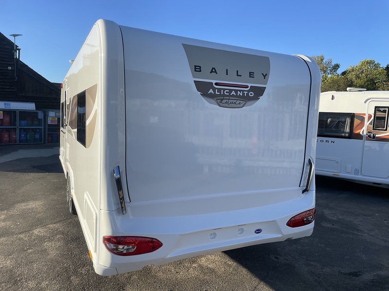 Bailey Alicanto Grande Deluxe Porto 2026 Caravan - Large 1
