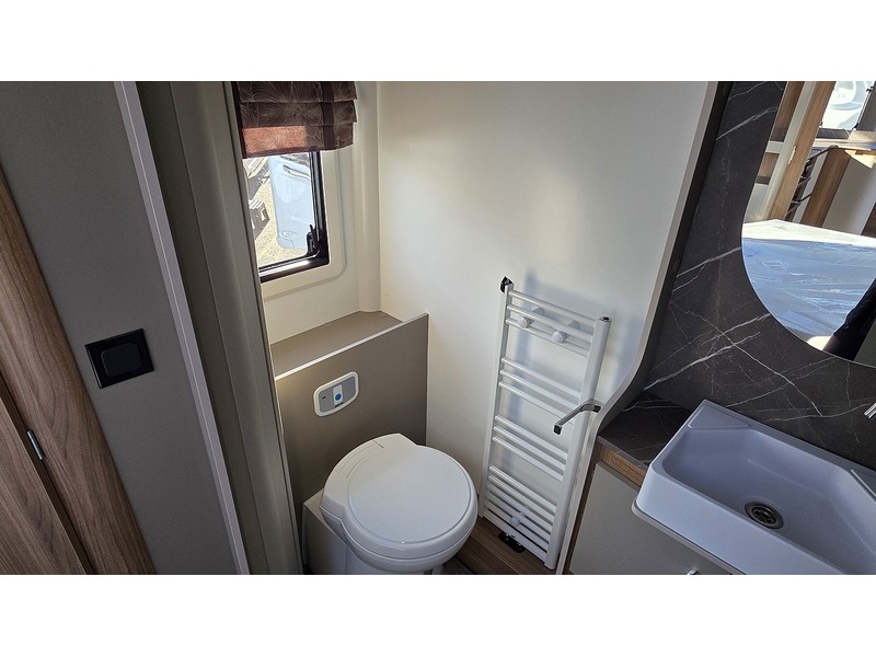 Bailey Alicanto Grande Deluxe Sintra 2026 Caravan - Large 21