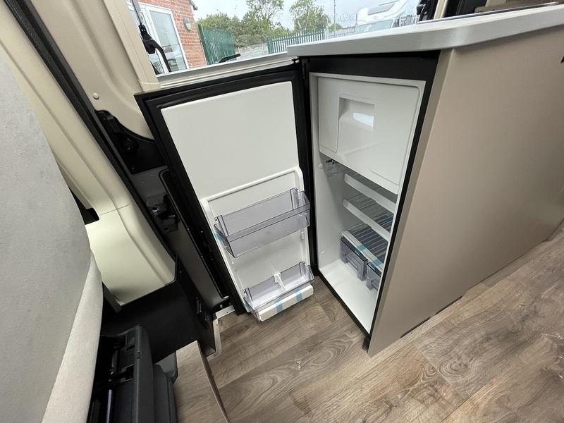 Carado CV602 Pro  Campervan - Large 12