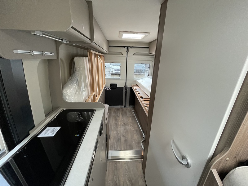 Carado CV602 Pro  Campervan - Large 13