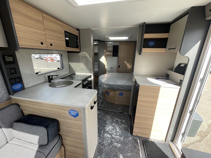 Bailey Pegasus Grande Black Edition Brindisi 2026 Caravan - Large 3