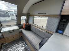 Bailey Pegasus Grande Black Edition Messina 2026 Caravan6