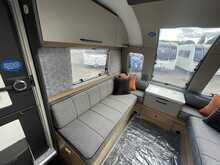 Bailey Pegasus Grande Black Edition Messina 2026 Caravan7
