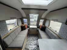 Bailey Pegasus Grande Black Edition Messina 2026 Caravan8