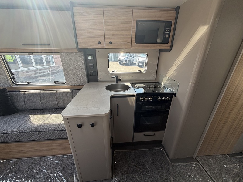 Bailey Pegasus Grande Black Edition Messina 2026 Caravan - Large 8