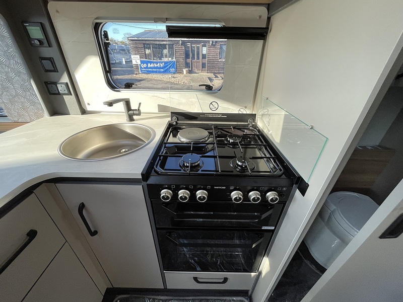 Bailey Pegasus Grande Black Edition Portofino 2026 Caravan - Large 7