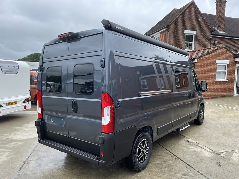 Carado CV600 Pro +  Campervan - Large 1