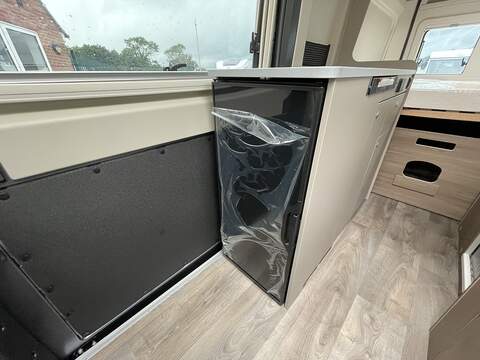 Carado CV600 Pro + Campervan - N2153