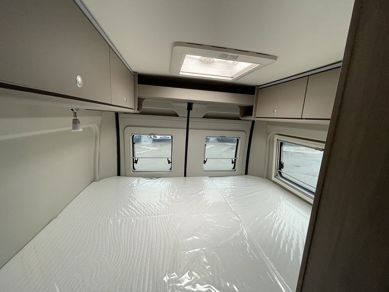 Carado CV600 Pro +  Campervan - Large 13