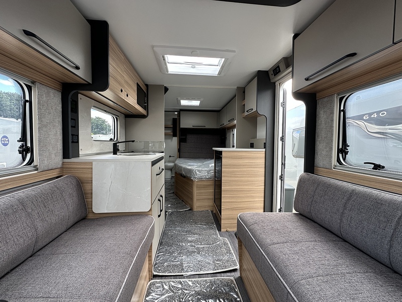 Bailey Phoenix Black Edition 440 2026 Caravan - Large 2