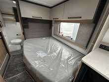 Bailey Phoenix Black Edition 440 2026 Caravan7