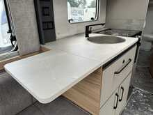 Bailey Phoenix Black Edition 440 2026 Caravan10