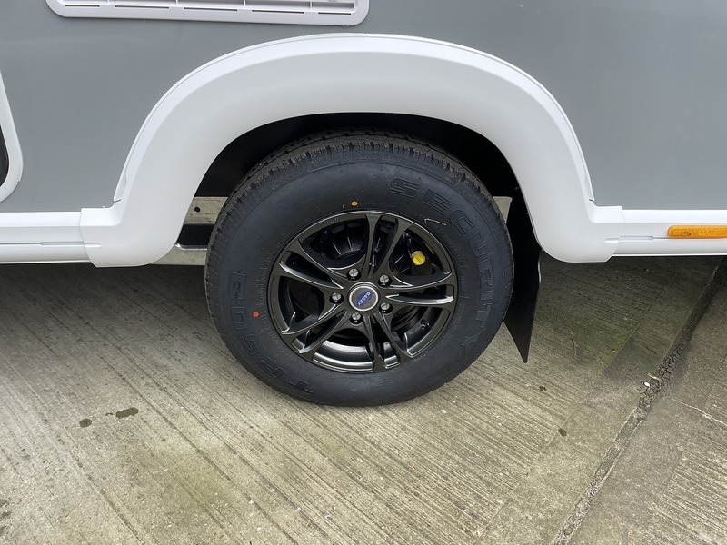 Bailey Phoenix Black Edition 440 2026 Caravan - Large 22