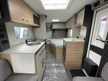 Bailey Phoenix Black Edition 440 2026 Caravan2