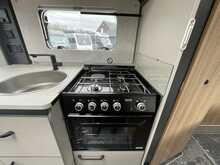 Bailey Phoenix Black Edition 440 2026 Caravan6