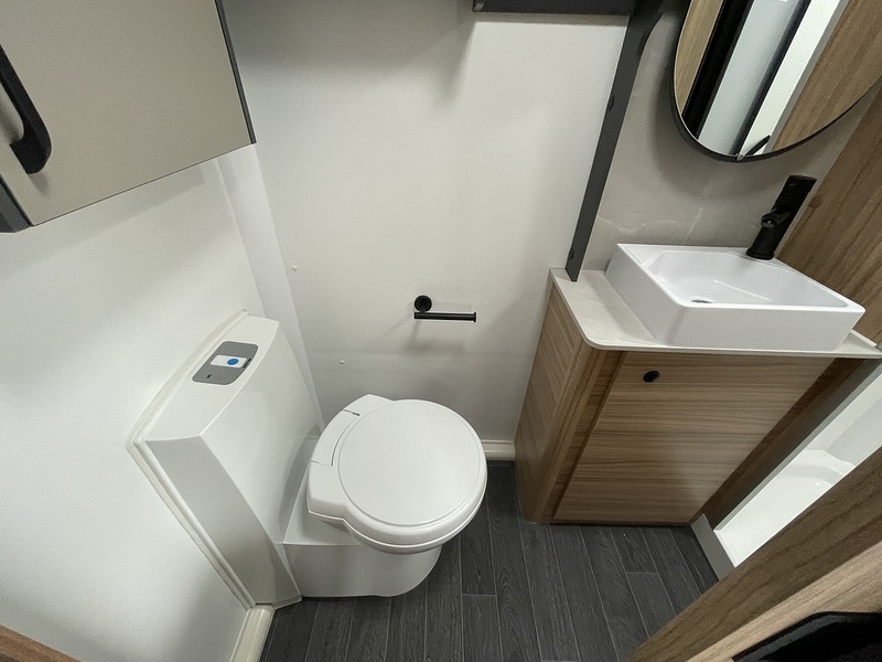 Bailey Phoenix Black Edition 440 2026 Caravan - Large 15