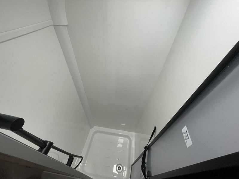 Bailey Phoenix Black Edition 440 2026 Caravan - Large 18