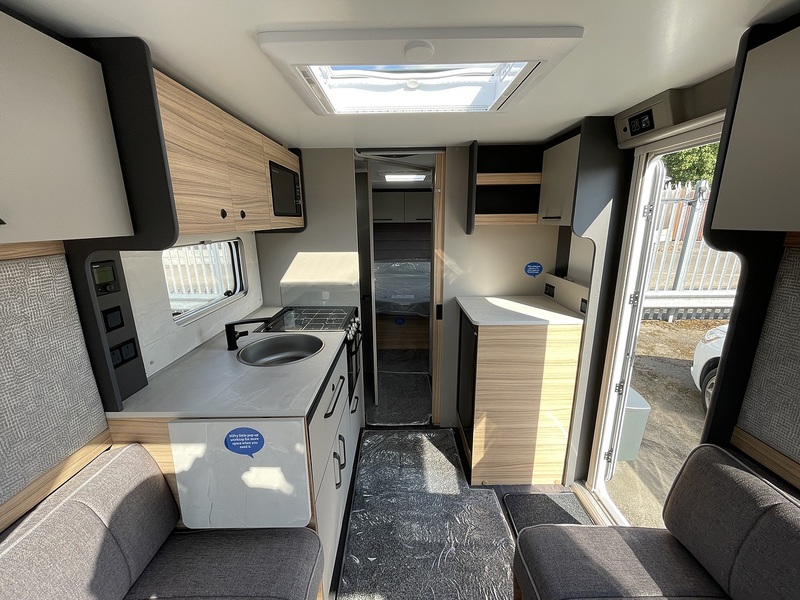 Bailey Phoenix Black Edition 640 2026 Caravan - Large 5