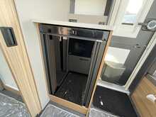 Bailey Phoenix Black Edition 640 2026 Caravan10