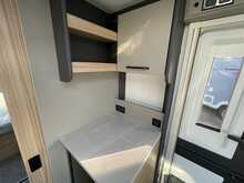 Bailey Phoenix Black Edition 640 2026 Caravan12