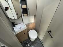 Bailey Phoenix Black Edition 640 2026 Caravan15