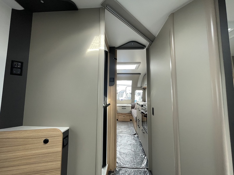 Bailey Phoenix Black Edition 640 2026 Caravan - Large 19