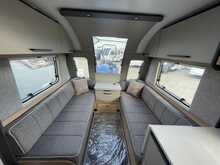Bailey Phoenix Black Edition 640 2026 Caravan3