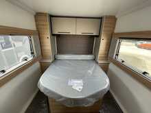 Bailey Phoenix Black Edition 640 2026 Caravan15