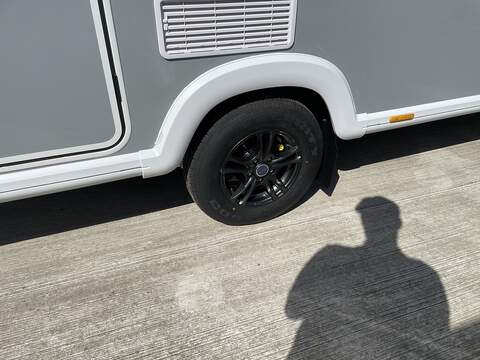 Bailey Phoenix Black Edition 640 Caravan - N2162