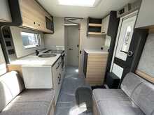 Bailey Phoenix Black Edition 640 2026 Caravan3