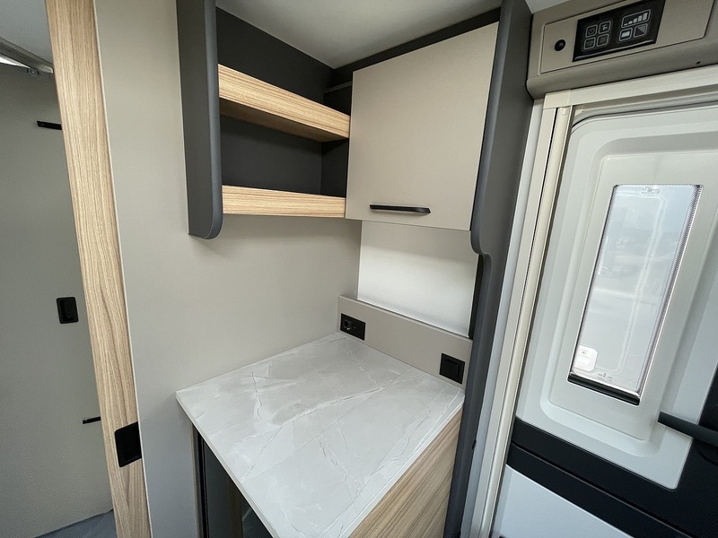 Bailey Phoenix Black Edition 640 2026 Caravan - Large 5